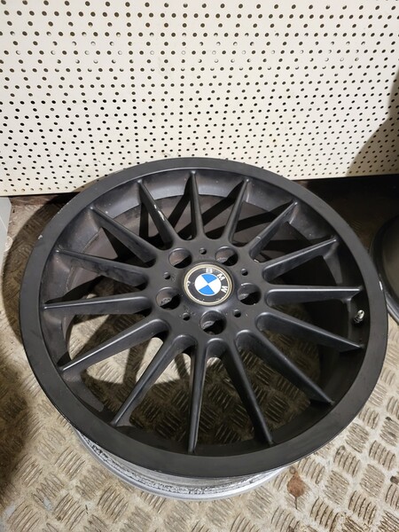 Nuotrauka 12 - BMW 325 R18 lengvojo lydinio ratlankiai