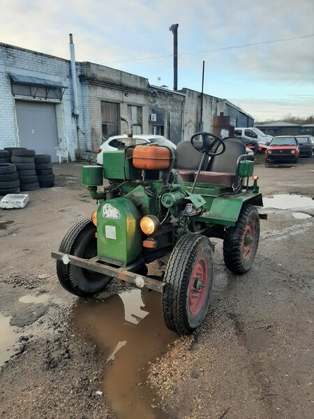 Photo 2 - Savos gamybos 1978 y Tractor