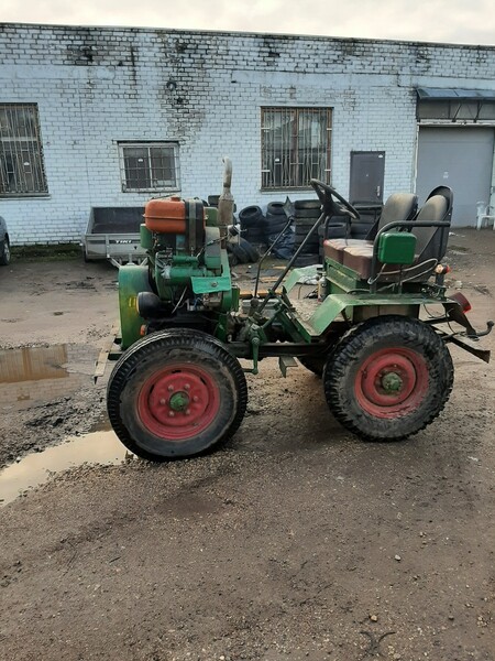 Photo 3 - Savos gamybos 1978 y Tractor