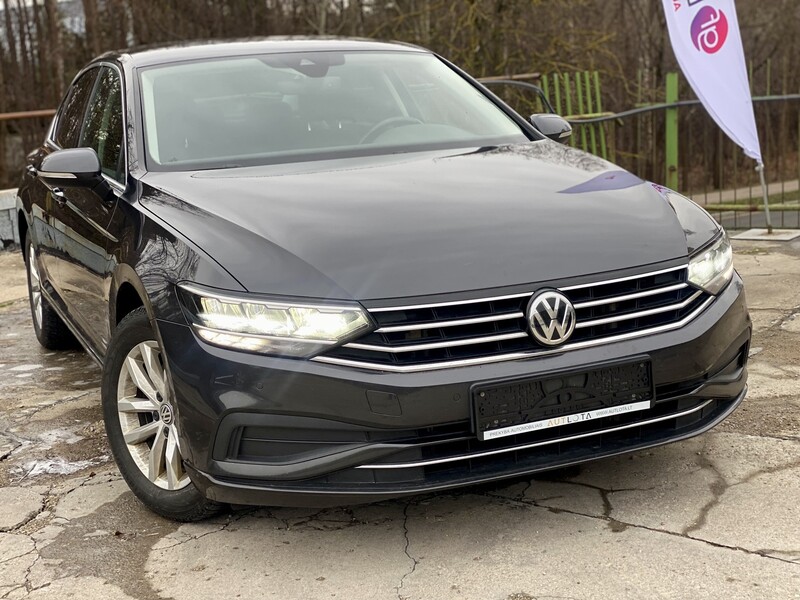 Photo 11 - Volkswagen Passat 2019 y Sedan