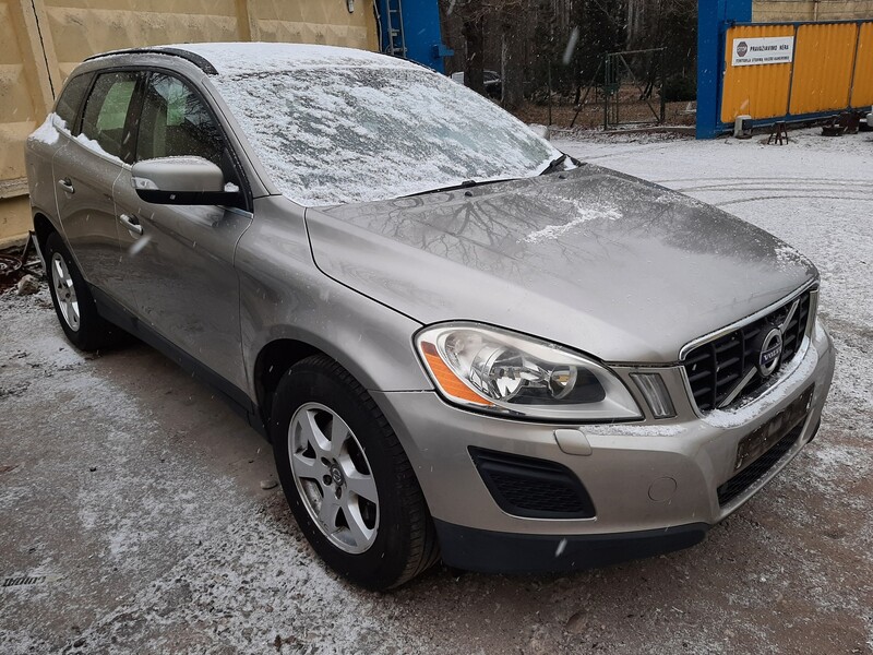 Volvo Xc60 2010 m dalys