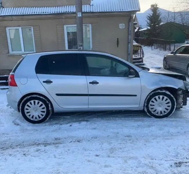 Volkswagen Golf 2006 m dalys