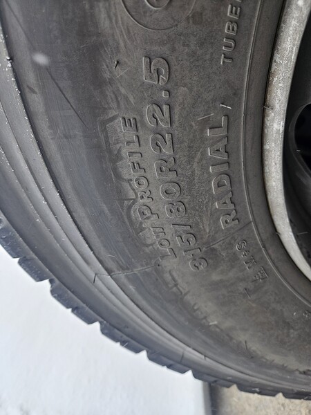 Фотография 2 - Bridgestone R22.5 зимние шины для грузовиков и автобусов