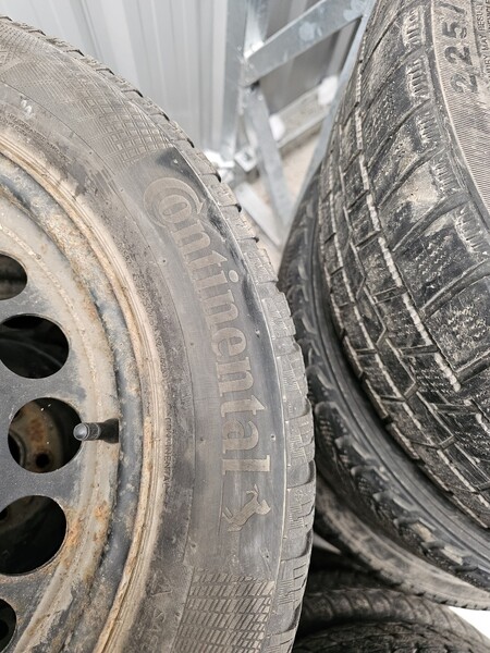 Photo 6 - Continental R16 universal tyres passanger car
