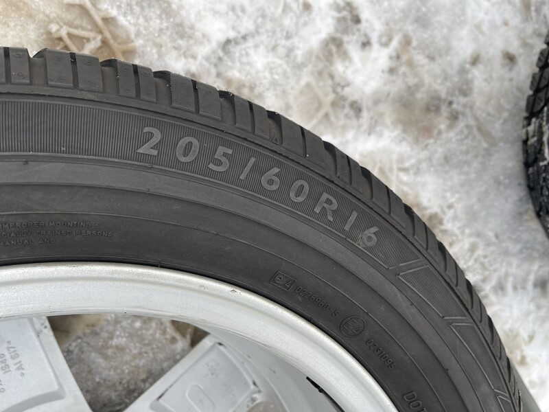 Photo 4 - Dunlop Siunciam,  R16 universal tyres passanger car