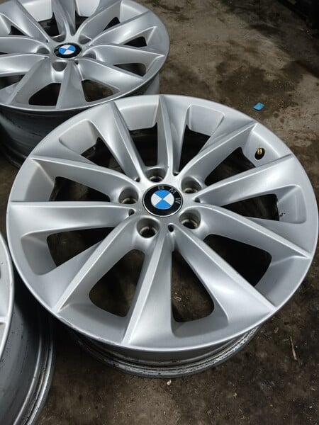 Photo 2 - BMW X3 light alloy R18 rims