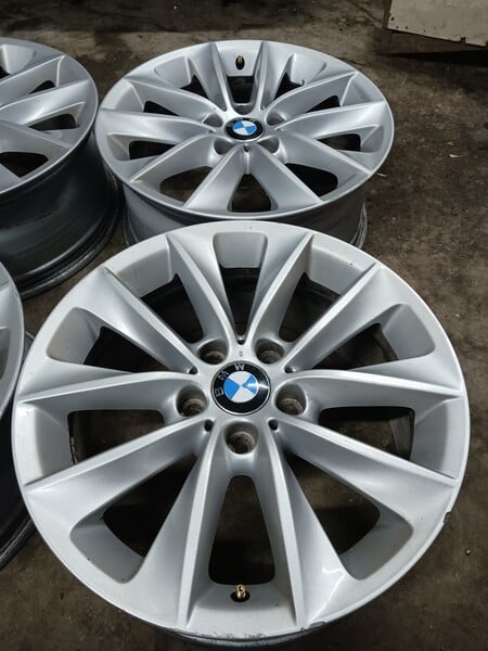 Photo 6 - BMW X3 light alloy R18 rims