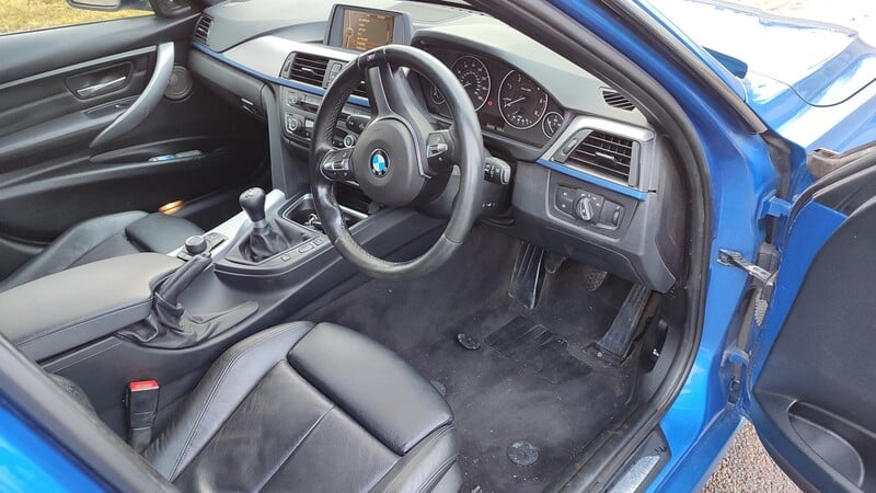 Photo 2 - Bmw 320 2013 y parts