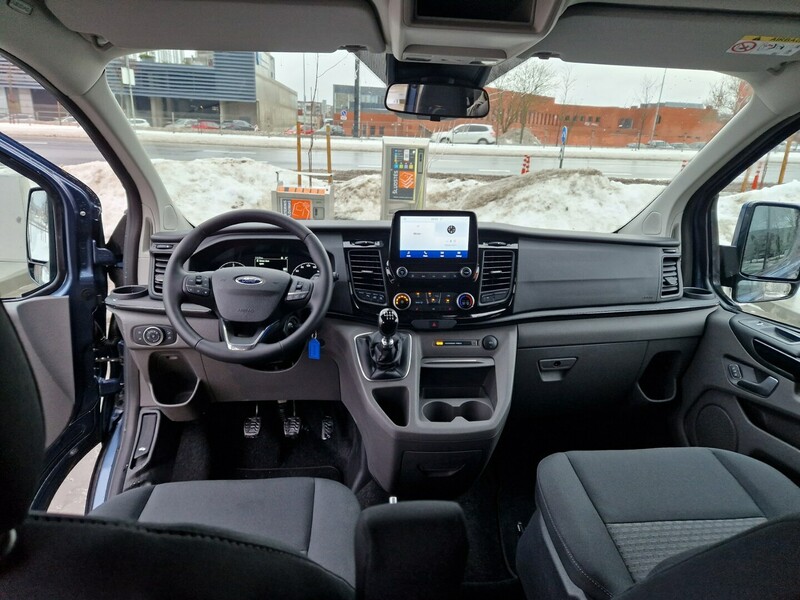 Фотография 8 - Ford Tourneo Custom 2023 г Микроавтобус прокат