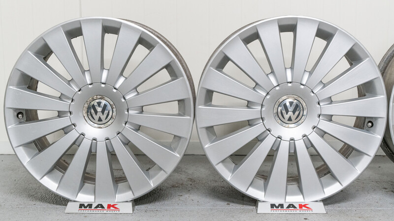 Photo 3 - Volkswagen light alloy R17 rims