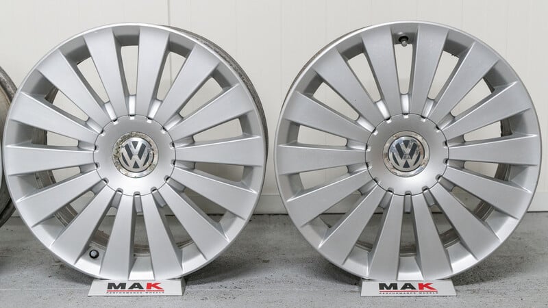 Photo 4 - Volkswagen light alloy R17 rims