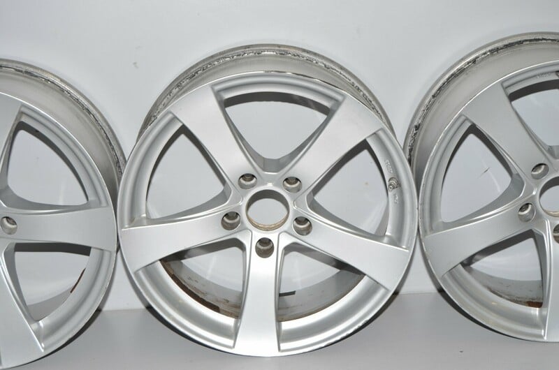 Photo 4 - Dezent 316 light alloy R17 rims