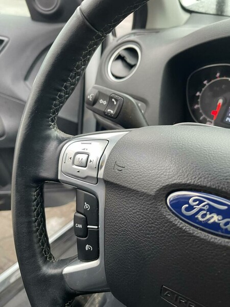 Photo 15 - Ford Mondeo 2013 y parts