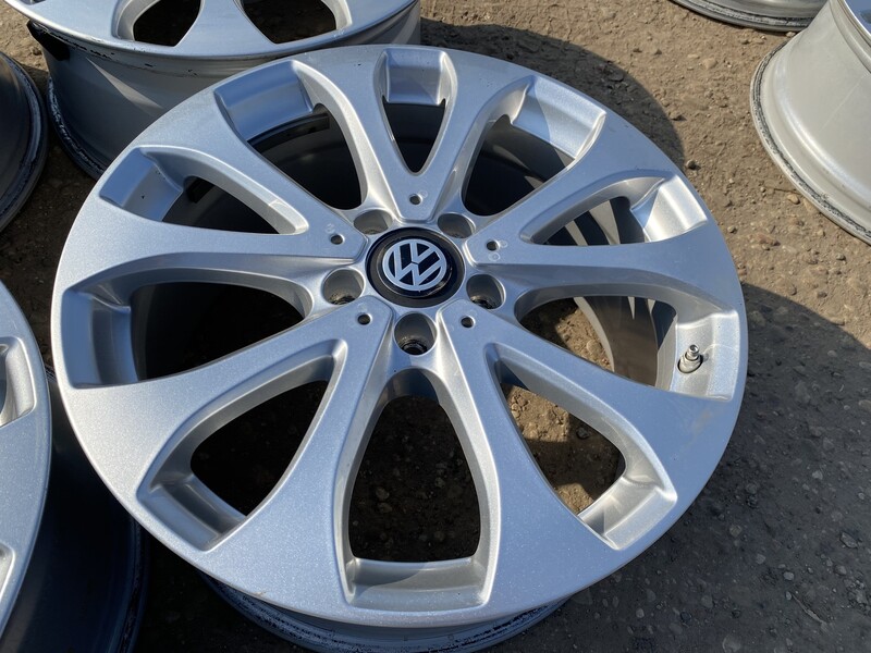 Nuotrauka 3 - Volkswagen Tiguan R18 lengvojo lydinio ratlankiai