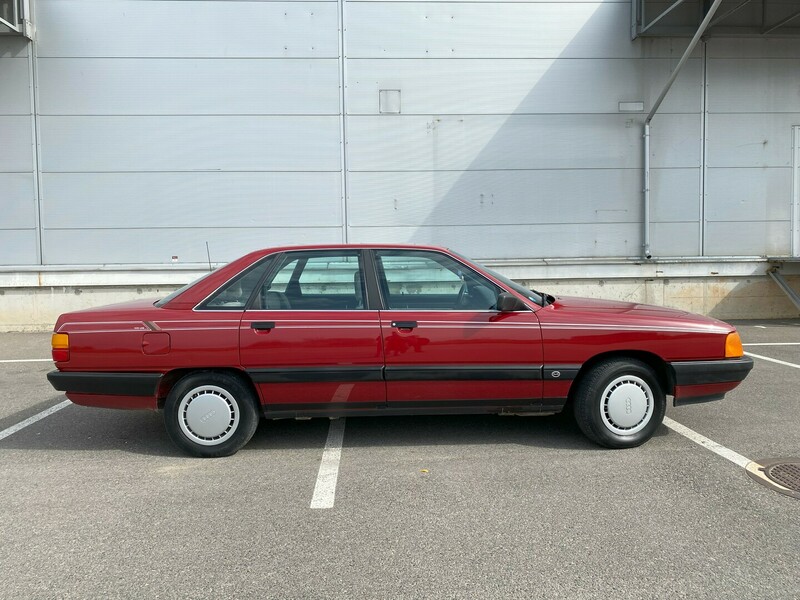 Photo 6 - Audi 100 1988 y Sedan