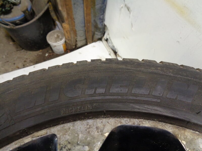 Photo 10 - Qashqai light alloy R18 rims