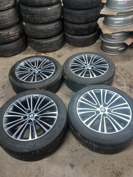 Photo 7 - BMW 530 light alloy R18 rims