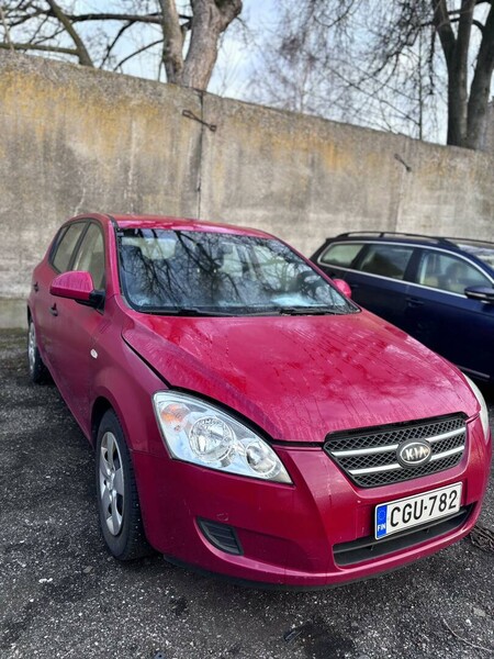 Nuotrauka 3 - Kia Cee'd 2008 m Hečbekas