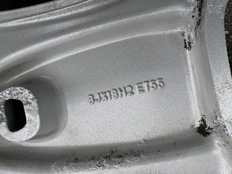 Photo 8 - Ford R18 light alloy rims