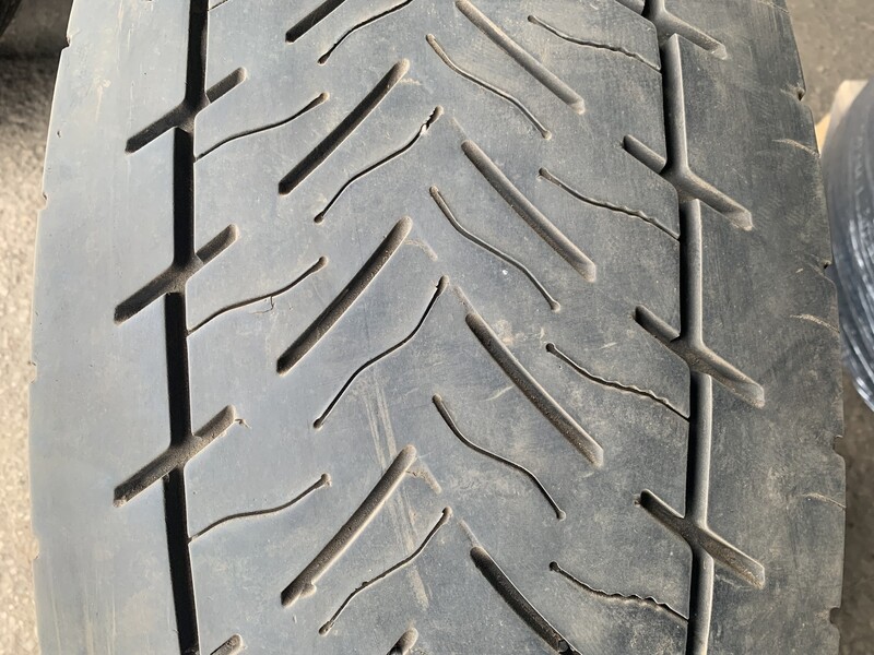 Goodyear KMAX D R22.5 universal tyres trucks and buses