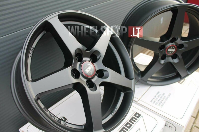 Photo 7 - Momo Five light alloy R17 rims