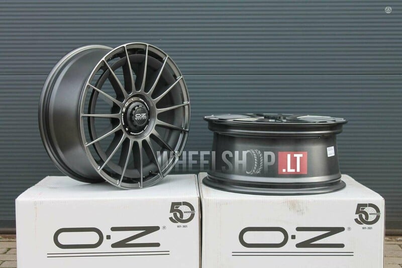 Photo 7 - OZ Racing Superturizmo Aero Star Graphit light alloy R18 rims