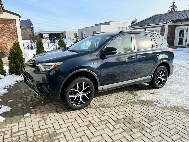 Toyota RAV4 2017 y Off-road / Crossover