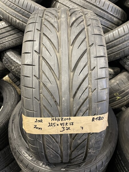Photo 1 - Hankook R17 summer tyres passanger car
