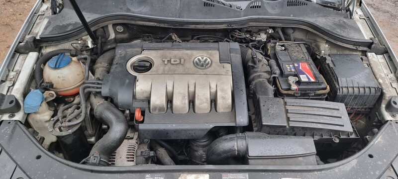 Photo 3 - Volkswagen Passat B6 2006 y parts