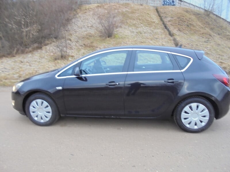 Nuotrauka 8 - Opel Astra 2010 m Hečbekas