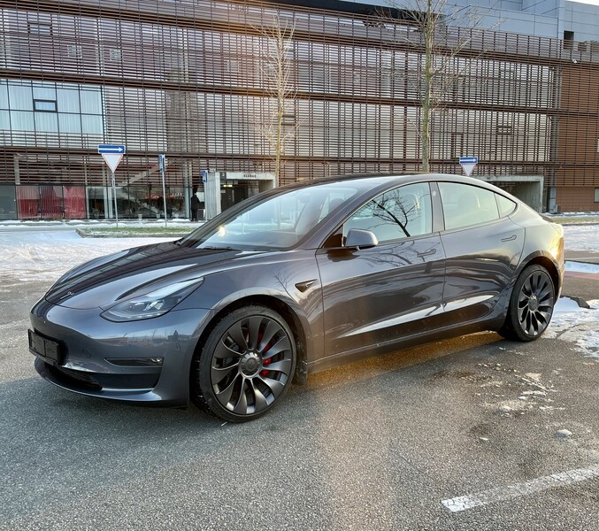 Tesla Model 3 2022 г Седан