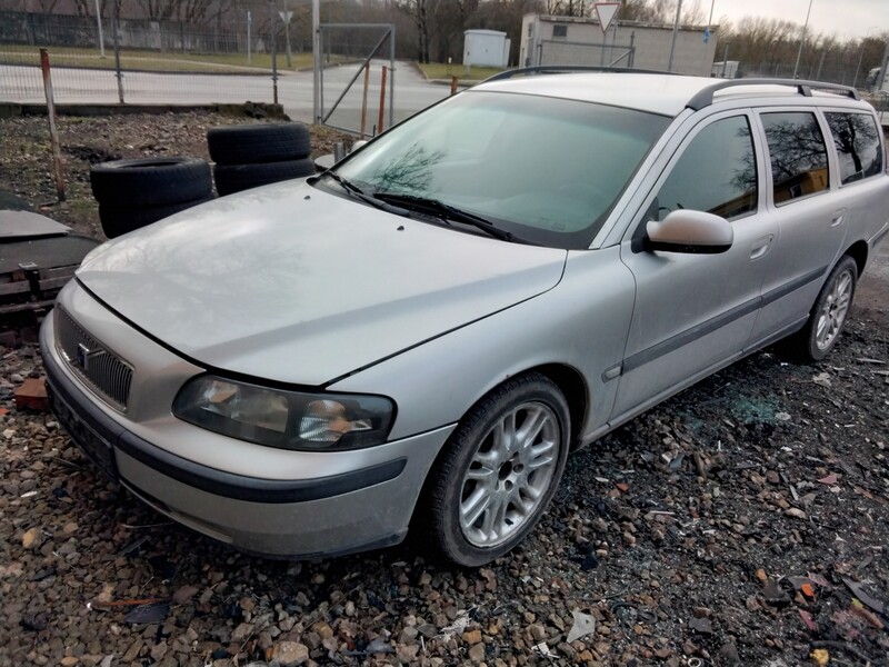 Nuotrauka 1 - Volvo V70 II 2000 m dalys