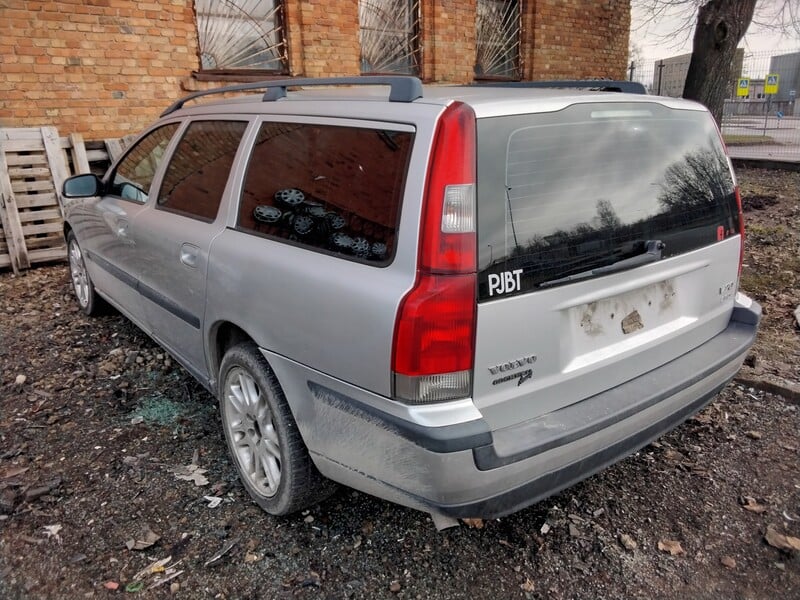 Nuotrauka 3 - Volvo V70 II 2000 m dalys