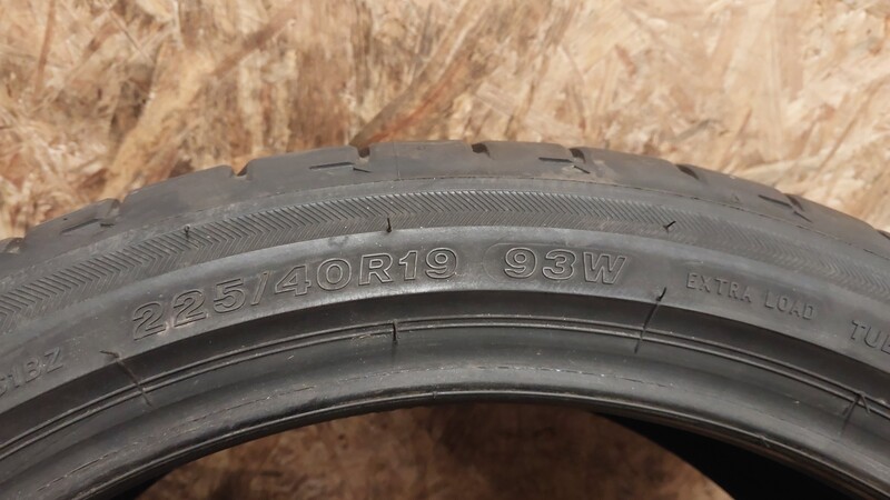 Photo 5 - Bridgestone Potenza S001 R19 summer tyres passanger car