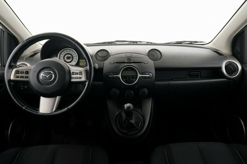 Фотография 5 - Mazda 2 2008 г Хэтчбек