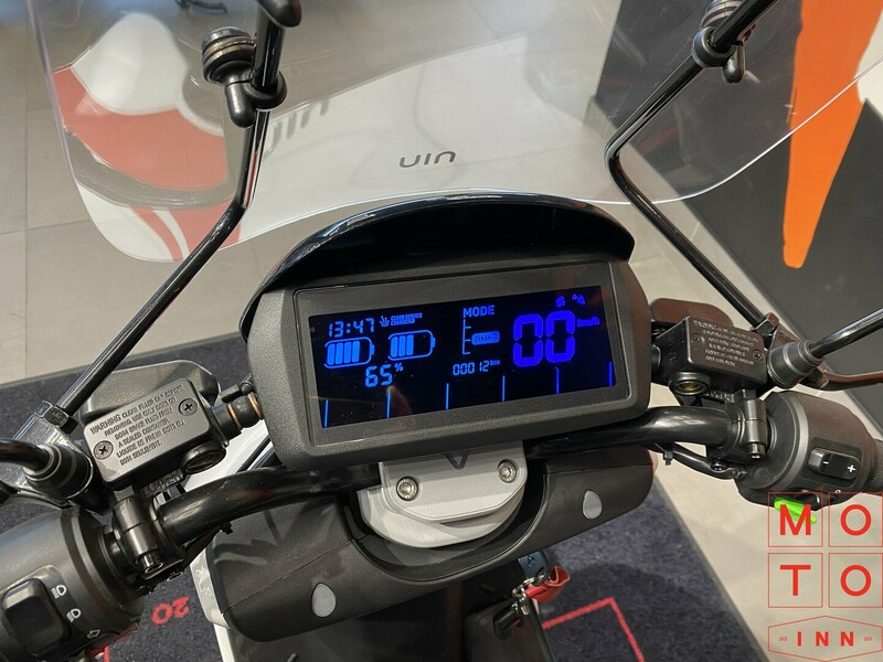 Photo 10 - NIU NQi GTS 2024 y Scooter / moped