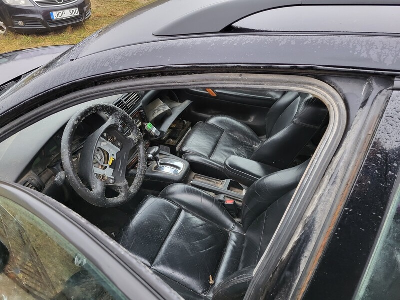 Photo 3 - Volkswagen Passat B5 1999 y parts