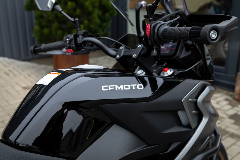 Photo 19 - CFMOTO 700MT 2024 y Touring / Sport Touring motorcycle