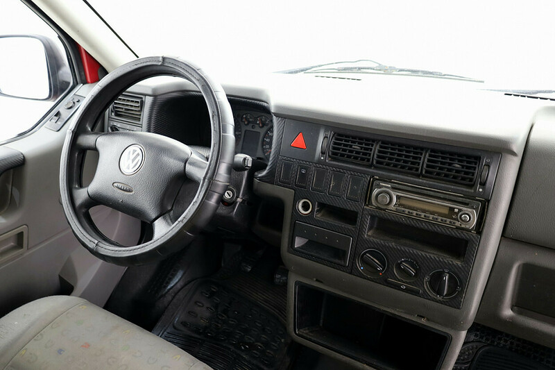 Фотография 5 - Volkswagen Transporter TDI 2002 г