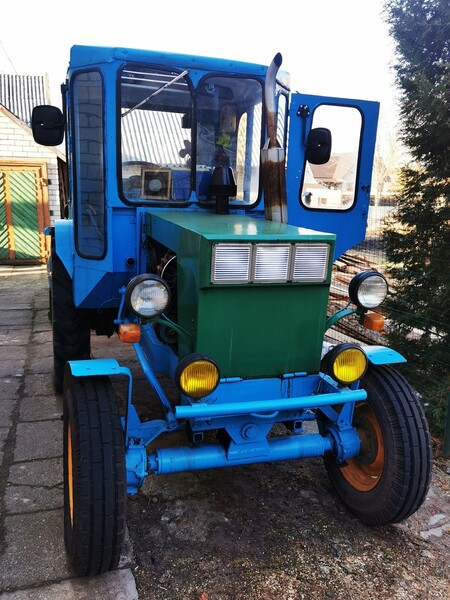Savos gamybos 1999 m Traktorius