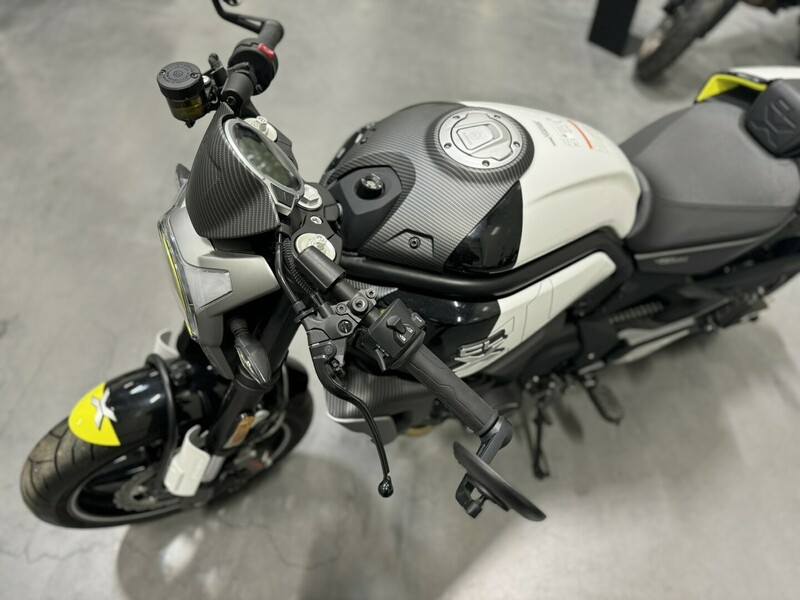 Nuotrauka 3 - CFMOTO 700CL-X Sport 2024 m Klasikinis / Streetbike motociklas
