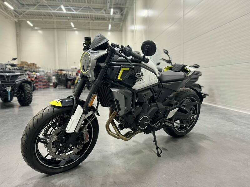 Nuotrauka 1 - CFMOTO 700CL-X Sport 2024 m Klasikinis / Streetbike motociklas