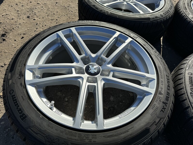 Photo 2 - Peugeot Siunciam, 8J ET42 light alloy R18 rims