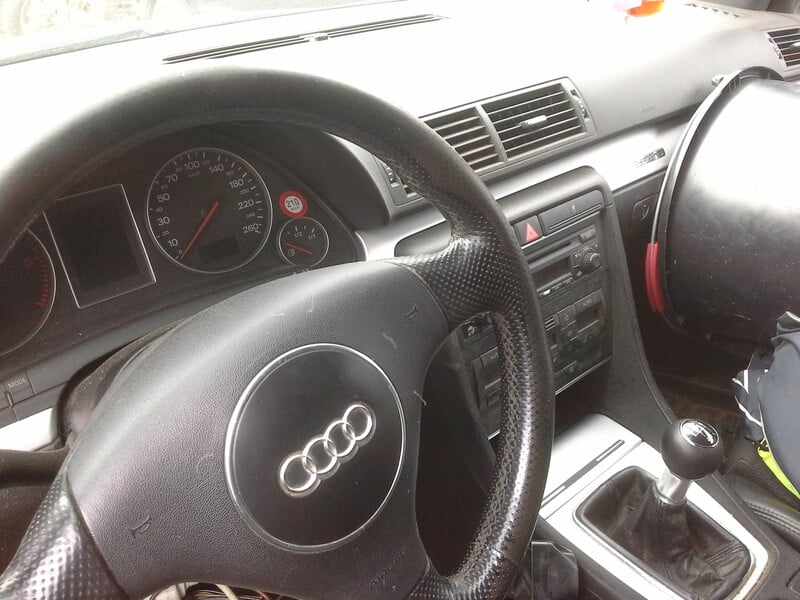 Photo 5 - Audi A4 B6 2002 y parts