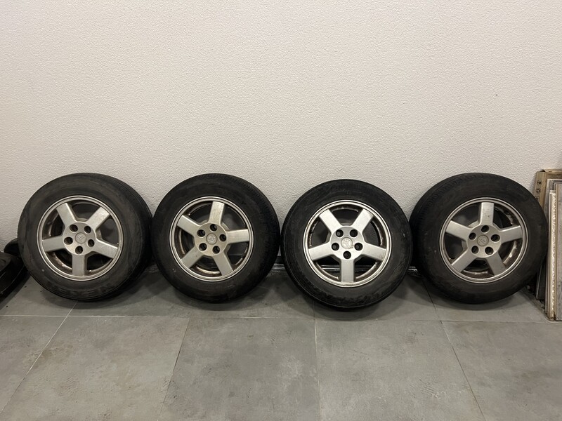 Photo 2 - Light alloy R15 rims