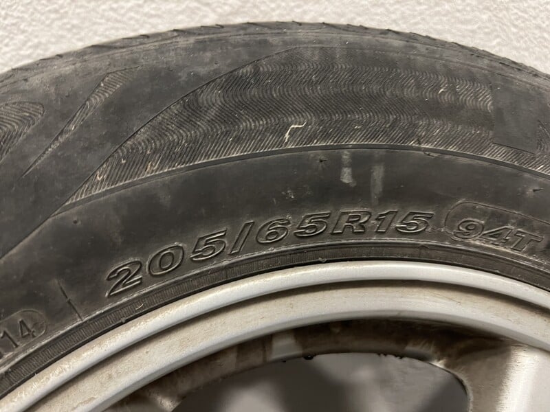 Photo 3 - Light alloy R15 rims