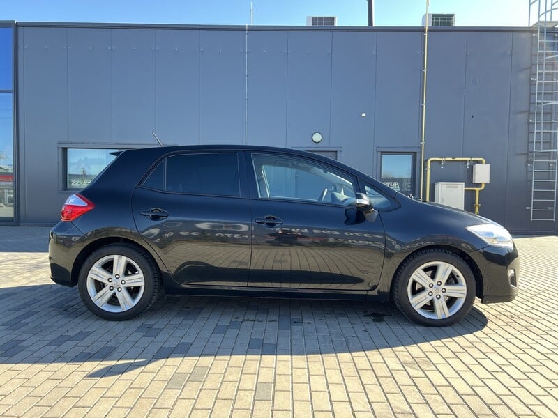 Nuotrauka 1 - Toyota Auris 2012 m Hečbekas