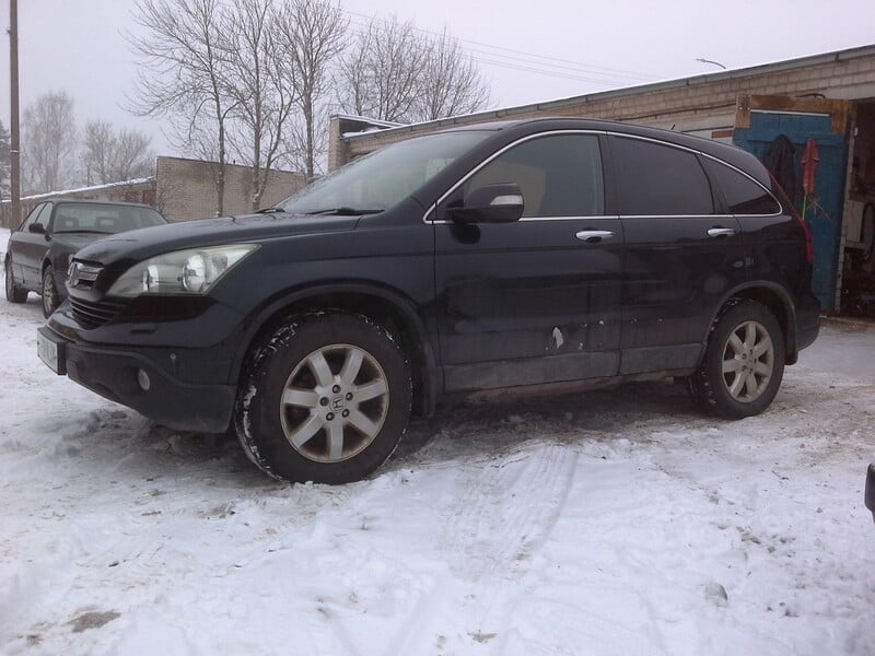 Photo 3 - Honda Cr-V 2008 y parts