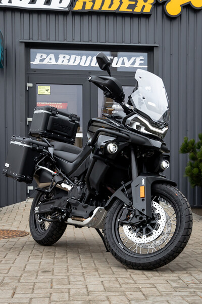 Photo 11 - CFMOTO 800MT Explorer 2024 y Touring / Sport Touring motorcycle
