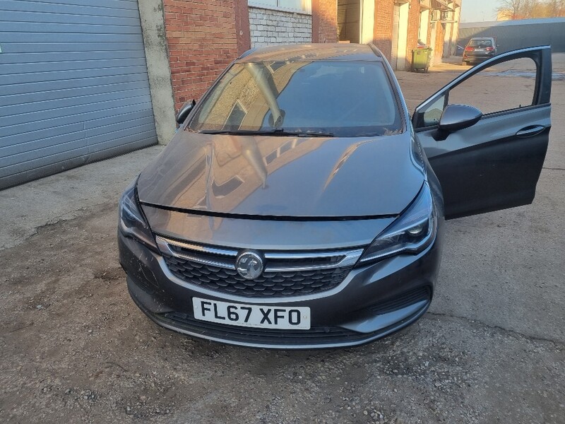 Opel Astra 2017 y parts